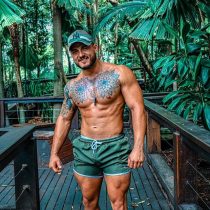 Shaun-Topless-Waiter-Brisbane-Magic-Men
