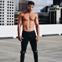 3_PERTH-WAITER-BRAD-E