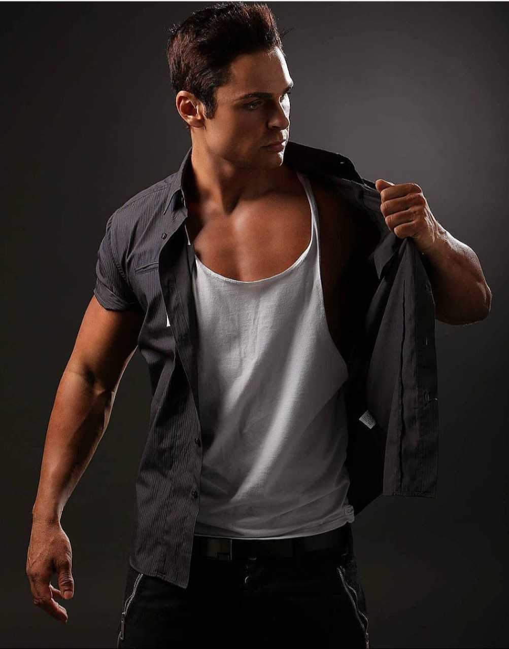 Perth-waiter-James-1-