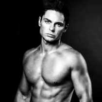 Perth-waiter-James-2