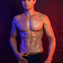 Anton-Sydney-Topless-Waiter-Magicmen