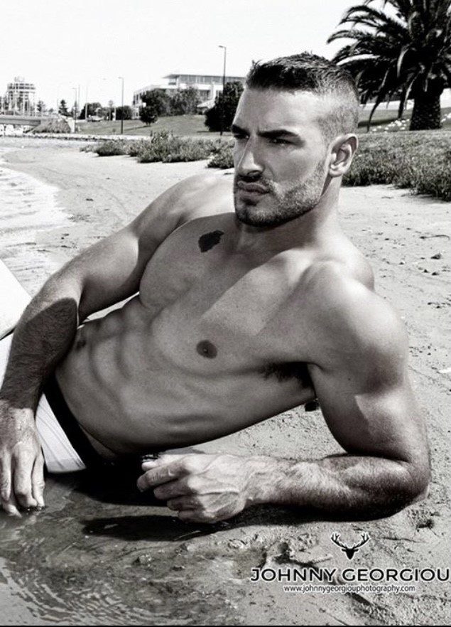 Sydney_Male-Topless-Waiter_Adam-G_New-South-Wales_SYD_NSW_Magic-Men-Australia_07