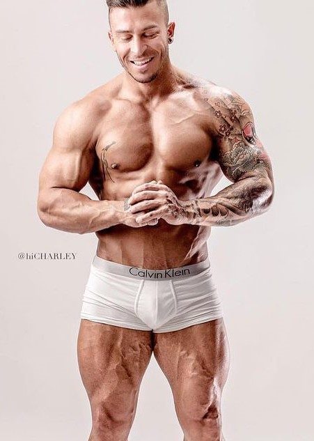 Nathan-Rocksss-Topless-Waiter-Melbourne-Magic-Men