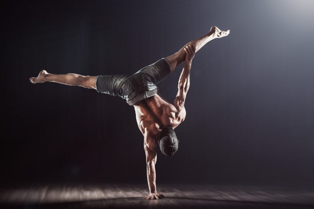 how-to-get-a-male-strippers-body-at-home