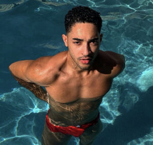 Brisbane_Male-Topless-Waiter_Brad-J_Gold-Coast_Queensland_Magic-Men-Australia