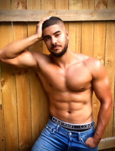 Brisbane_Topless-Waiter_Mustafa_Gold-Coast_Queensland_BRIS_QLD_Magic-Men-Australia