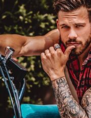 Jordan-C-Brisbane-Topless-Waiter