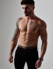 Perth-Kyle-topless-Waiter-Perth