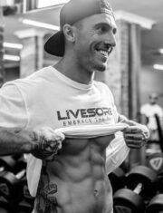 Sydney-waiter-Mattia